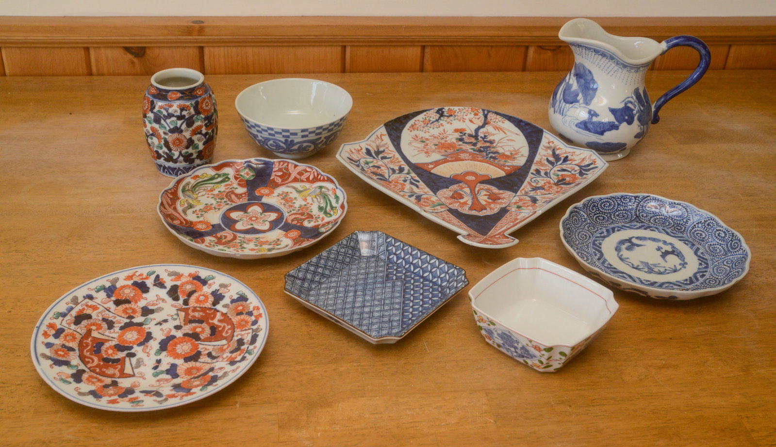 Group of Chinese and Japanese Ceramics. (1 of 4)