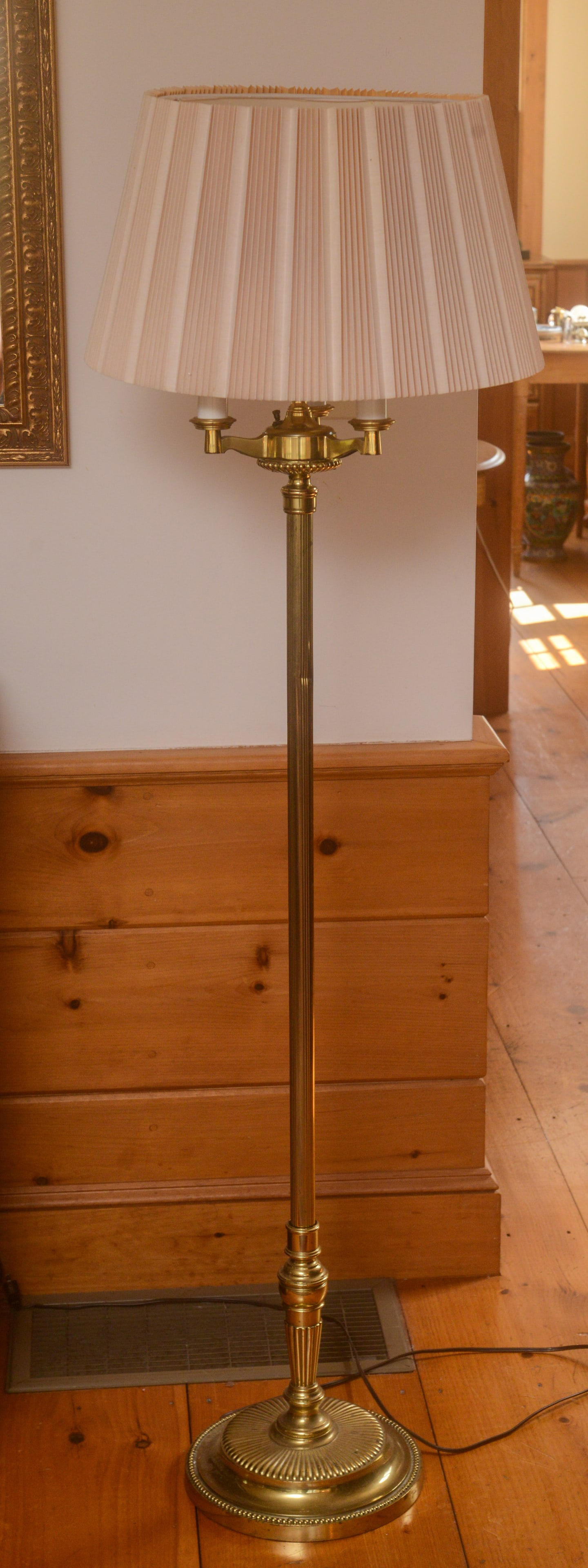 Brass Floor Lamp. - 2