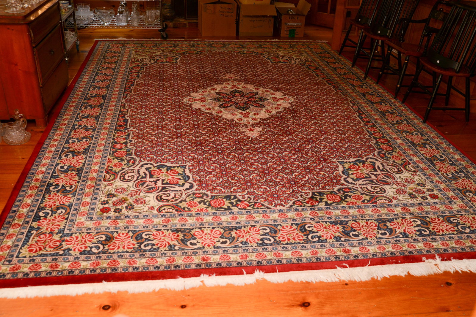 Room Size Wool Oriental Carpet. - 2