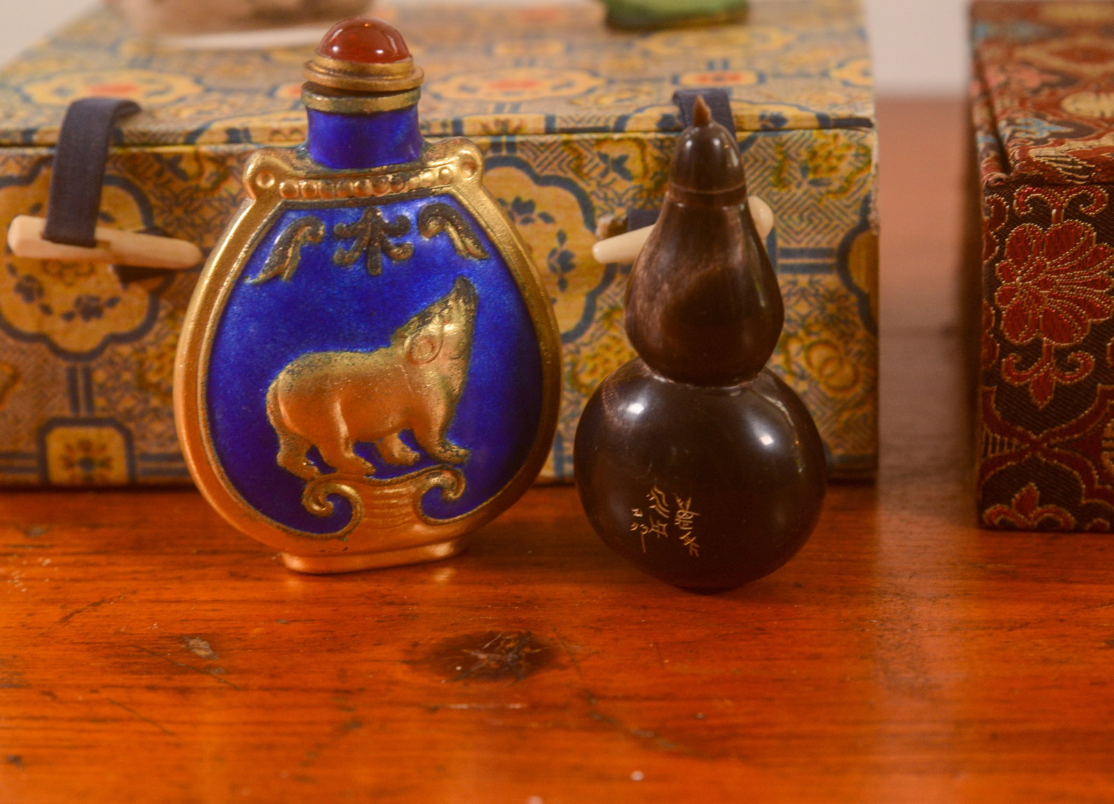 Five Chinese Snuff Bottles. - 4