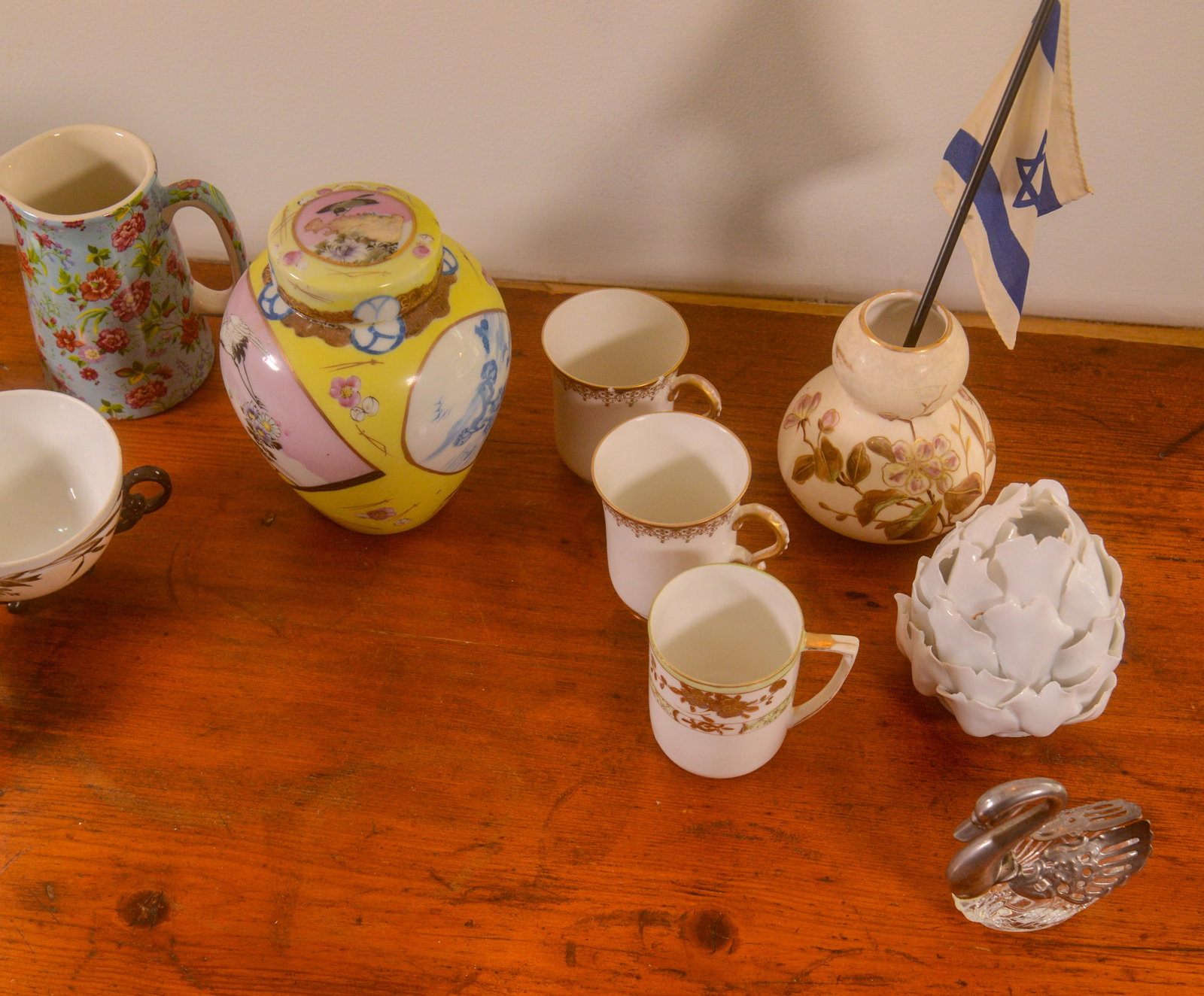 Group of Decorative Objects. - 3