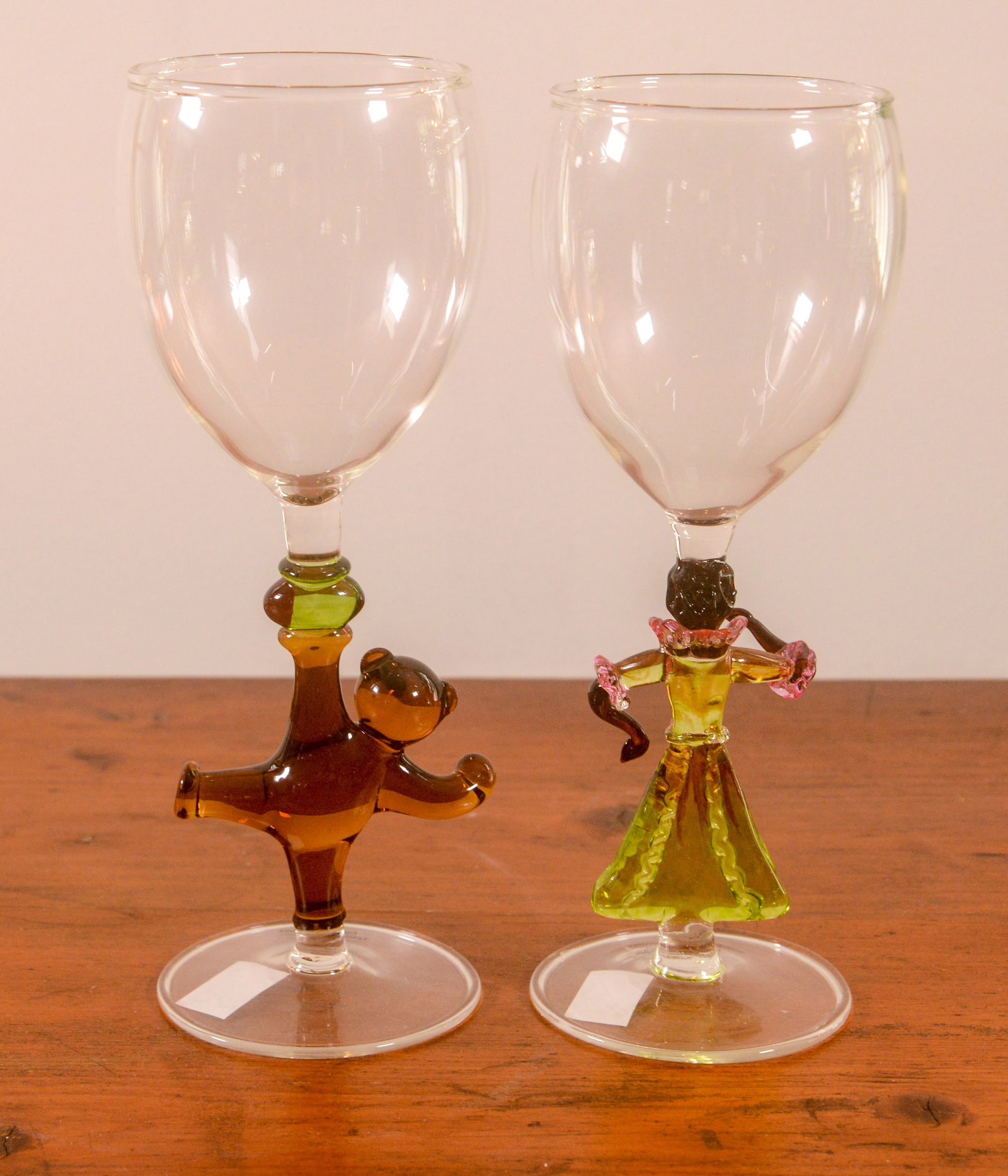 Pair of Murano Glass Stem Wine Glasses.: Height 9 inches, good condition.