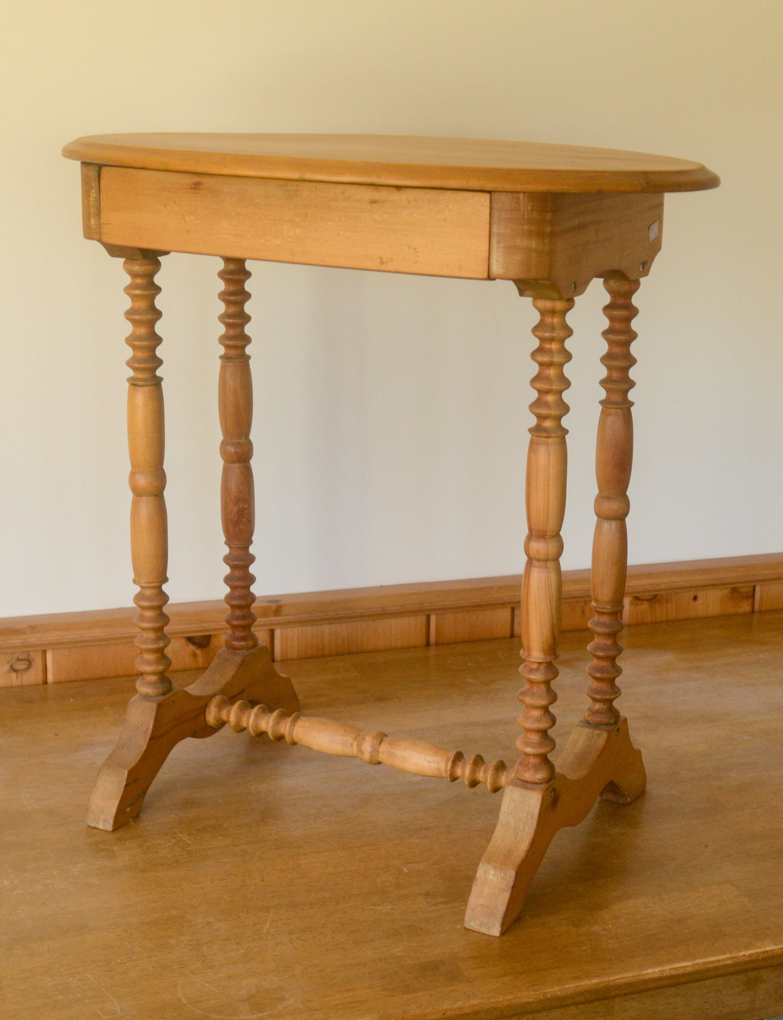 Pine Side Table. - 4