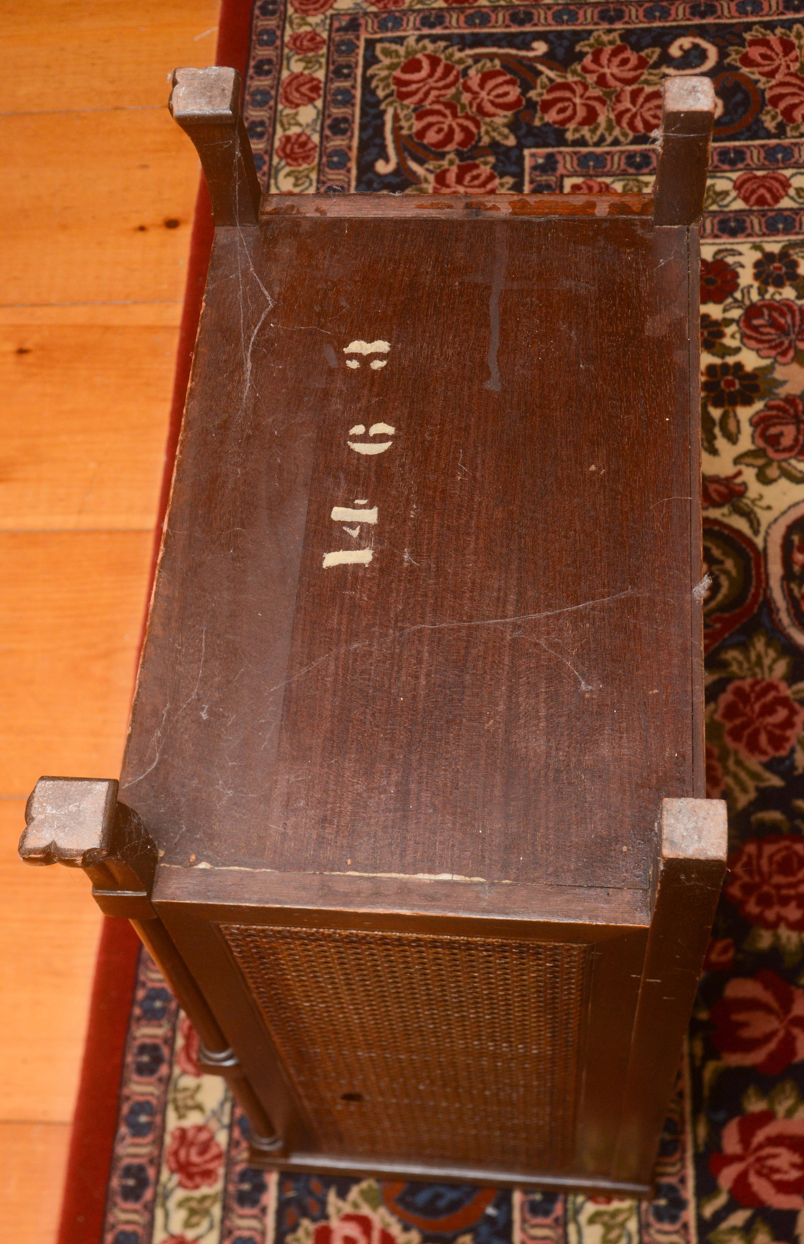 Small Stand With Cane Sides. - 6