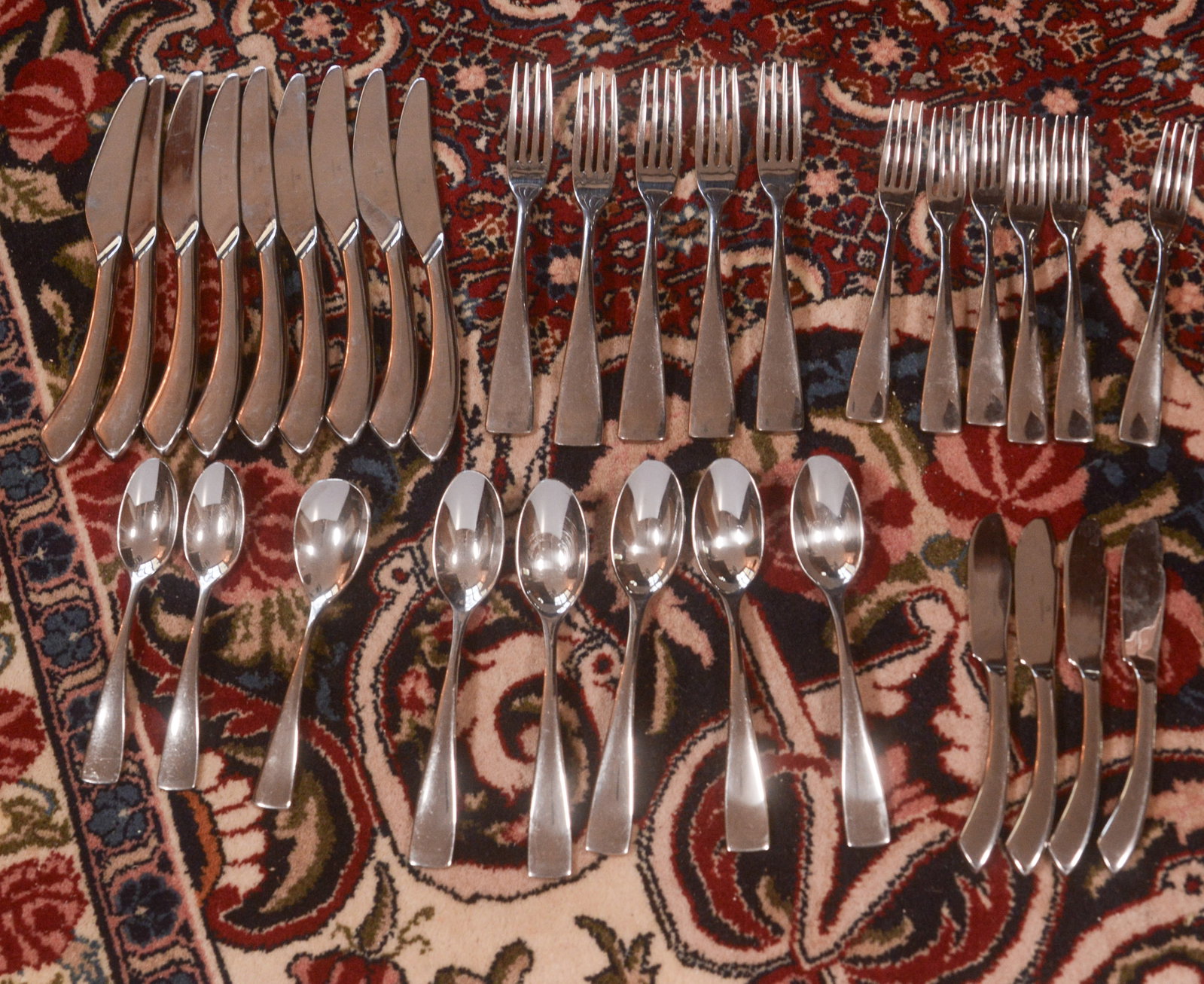 Wedgwood Stainless Flatware Service.: 6 place settings.