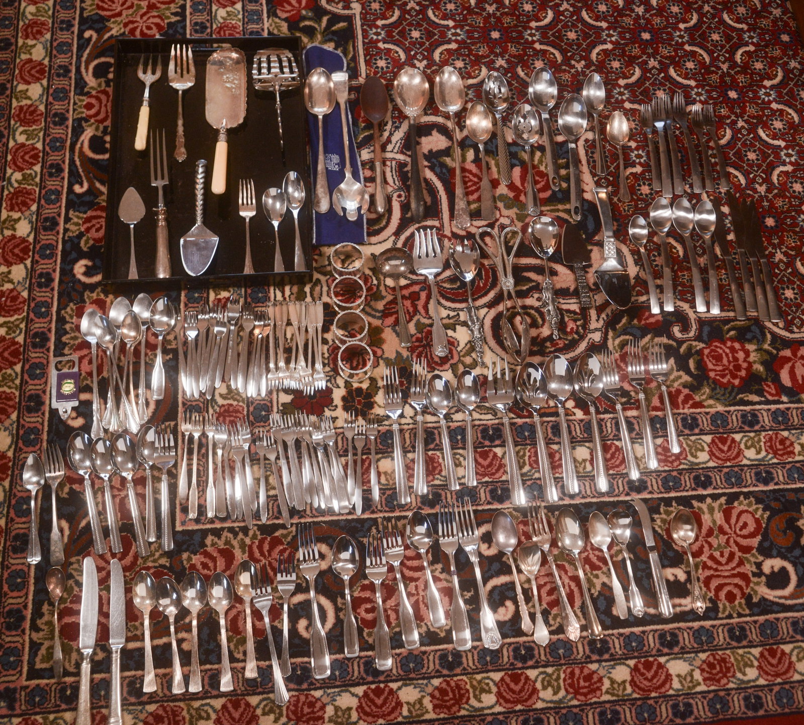 Large Collection of Flatware and Serving Pieces. (1 of 16)