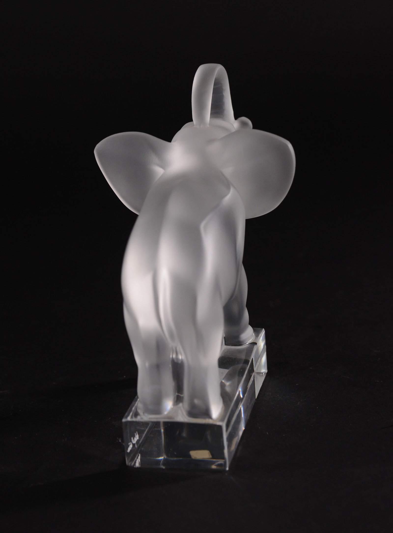 Lalique Crystal Elephant. - 4