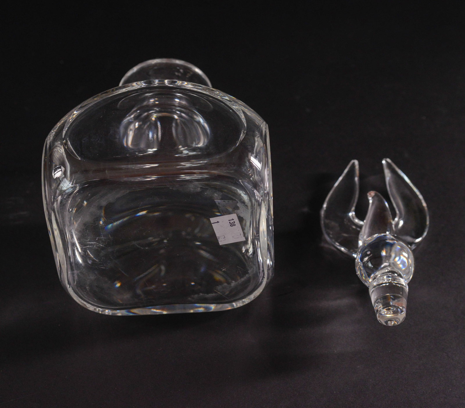 Blown Glass Decanter With Eagle Stopper. - 2