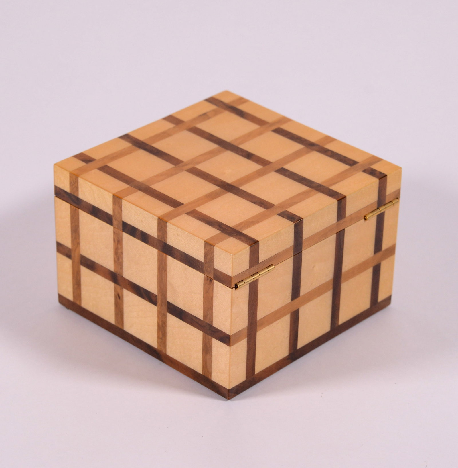Ercolano Italian Inlaid Wood Box.: 4 x 6 x 6 inches.
