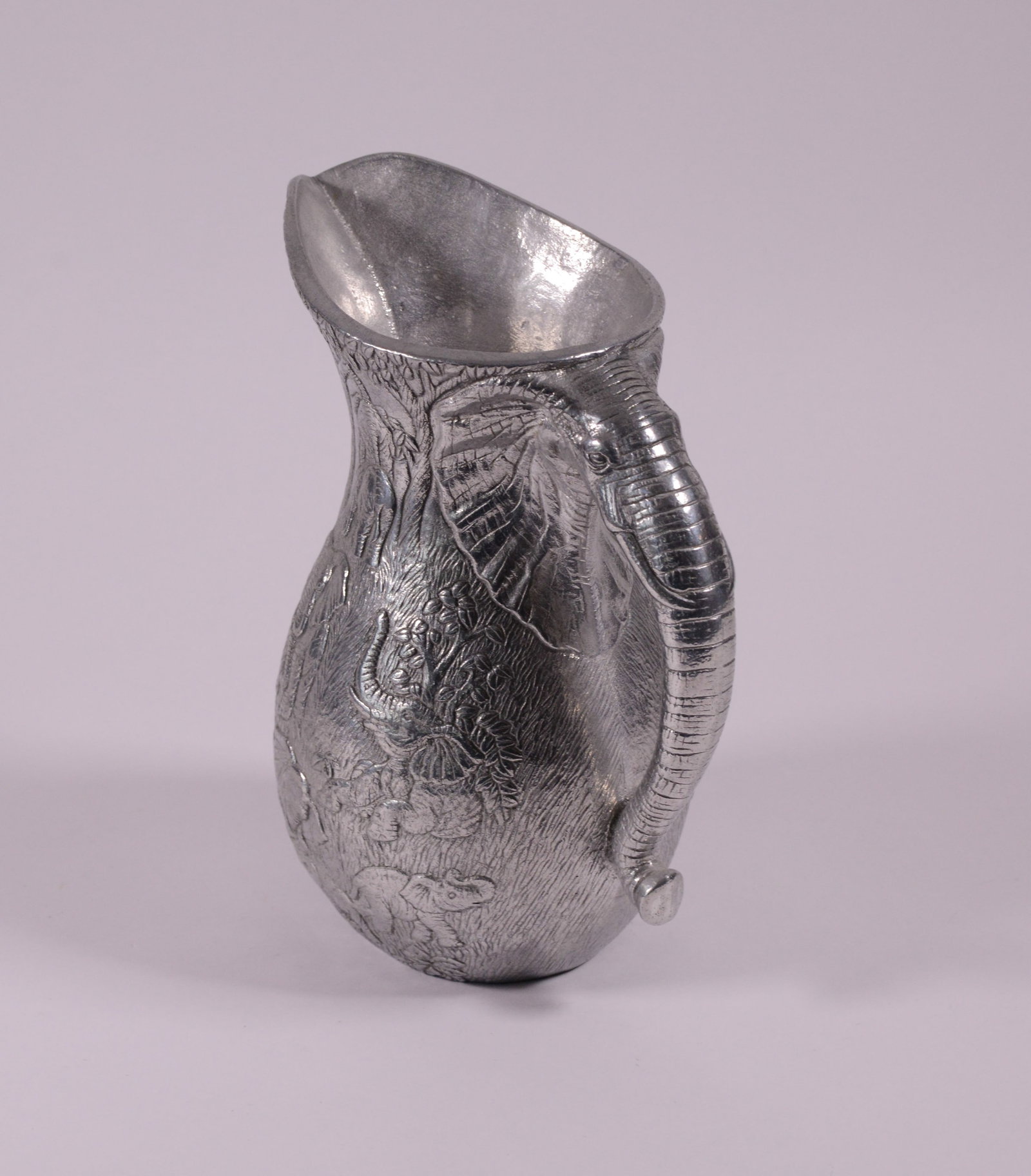 Pewter Pitcher With Elephants. - 4