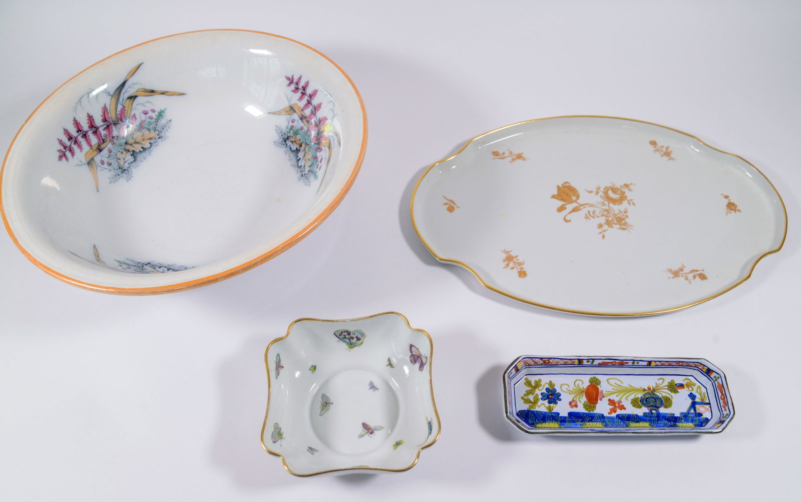 Four Ceramic Items. - 6