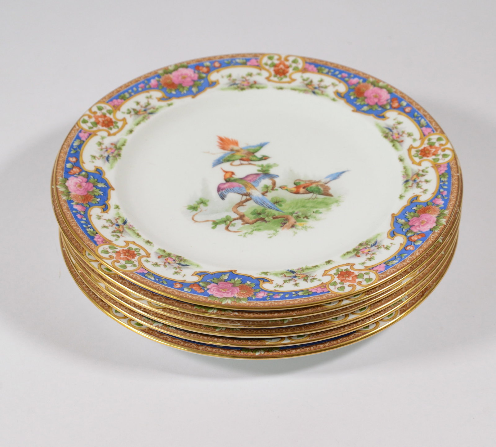 Six Shelley China Old Sevres Dinner Plates.: Diameter 10 inches, good condition.