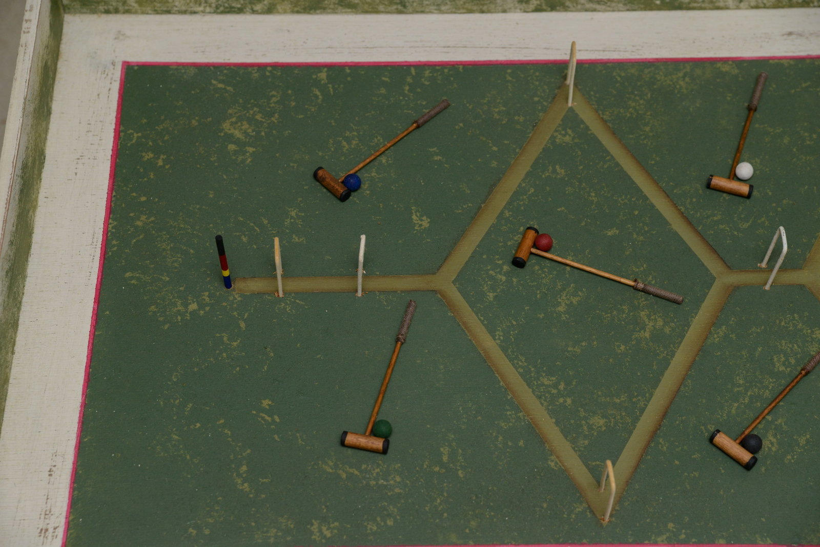 Coffee Table With Mini Croquet. - 5