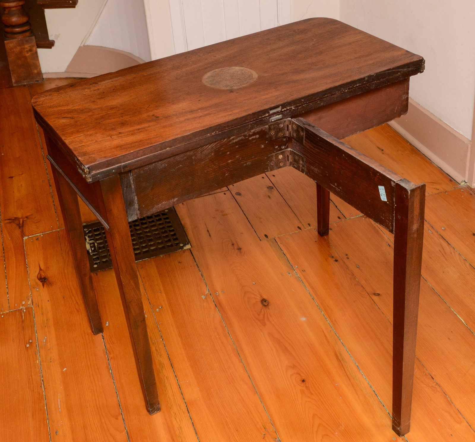 Hepplewhite Mahogany Card Table. - 4