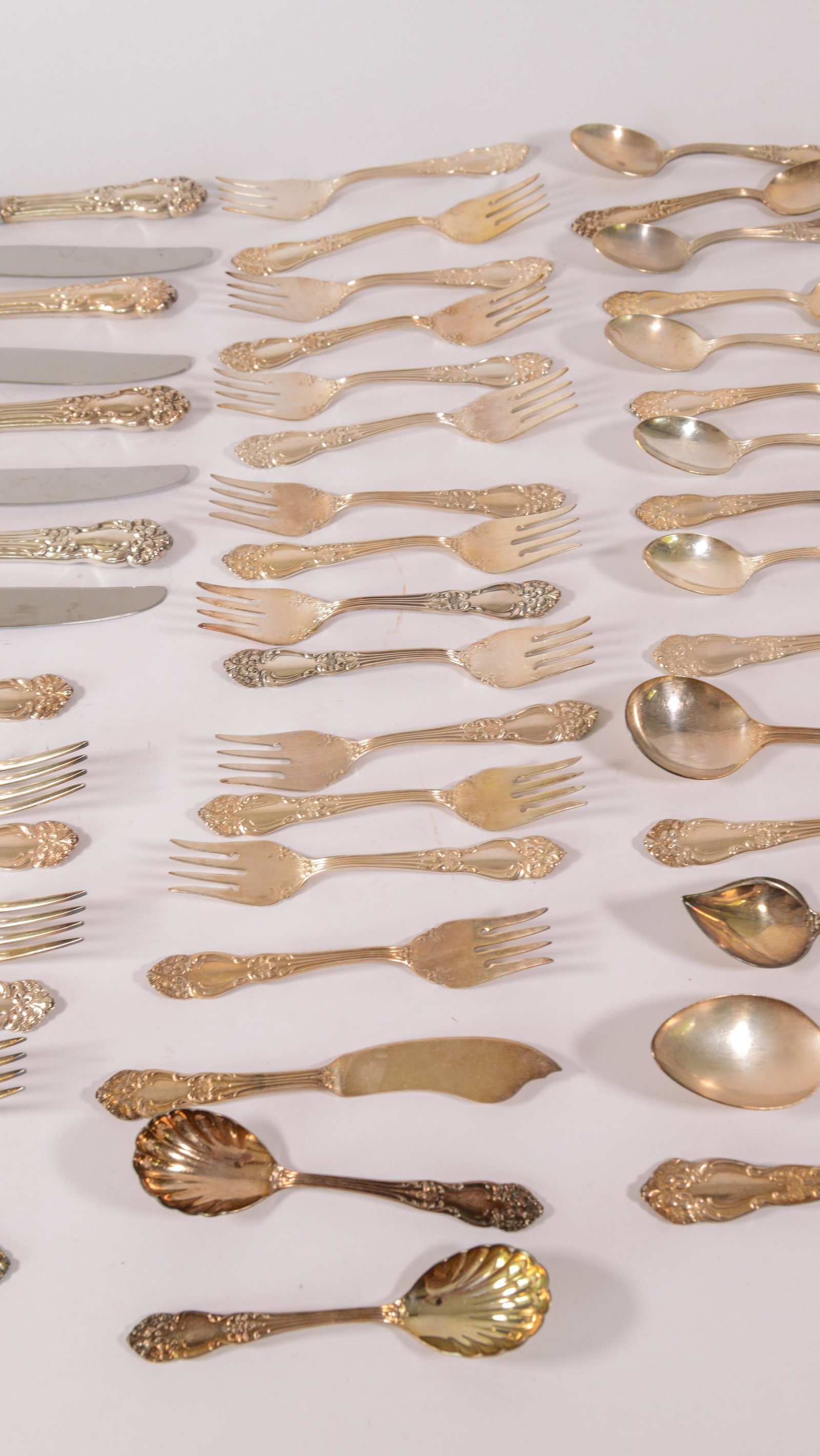 Reed & Barton Flatware Service. - 5
