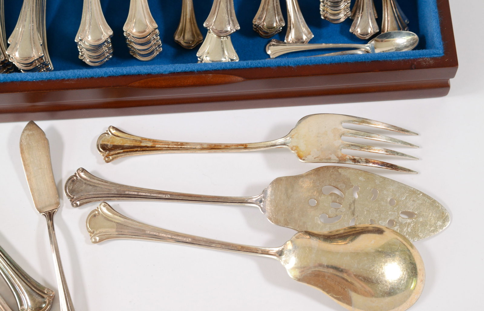 International Deep Silver Flatware Service. - 4