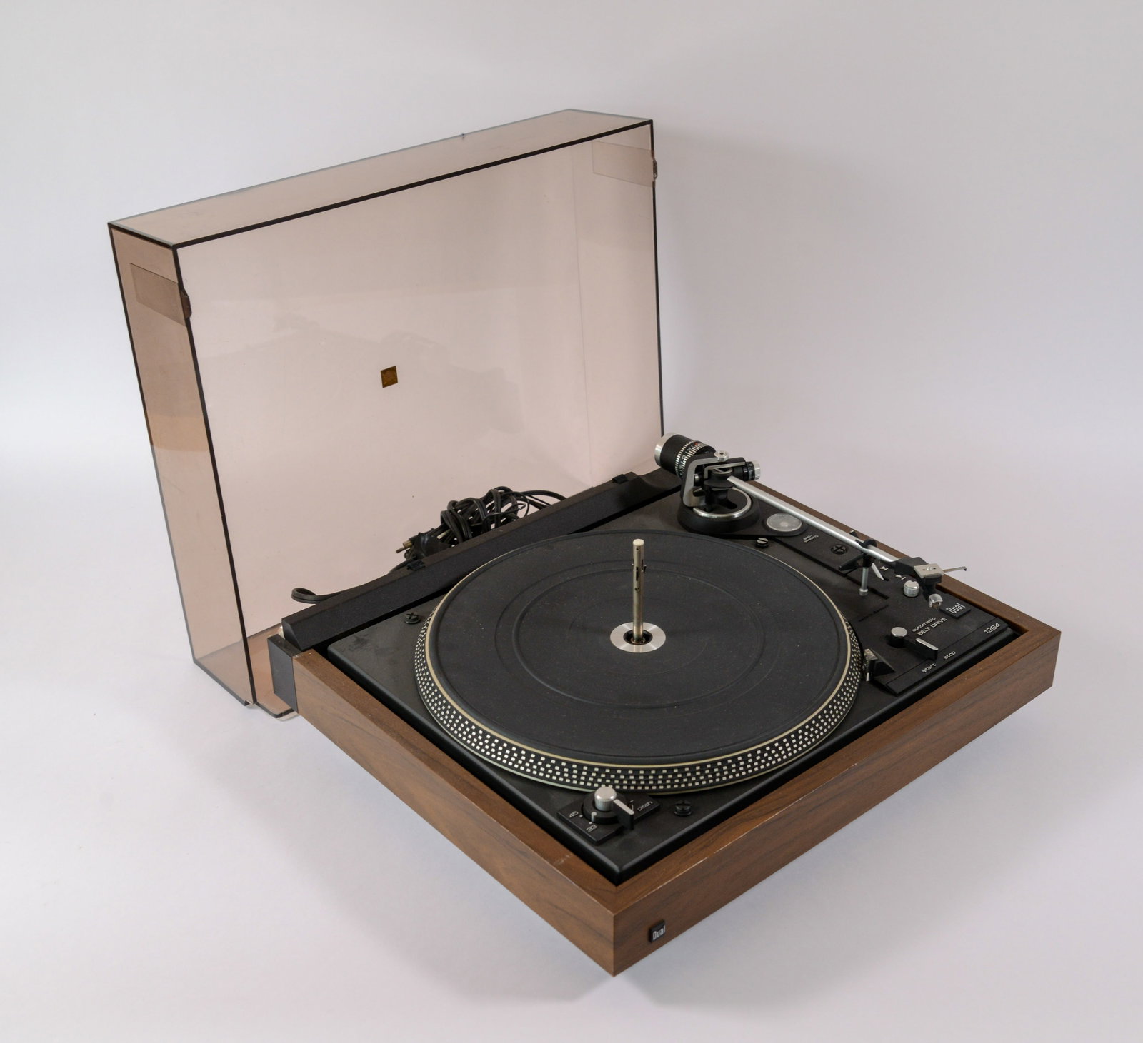 Dual 1264 Turntable.: Good condition.
