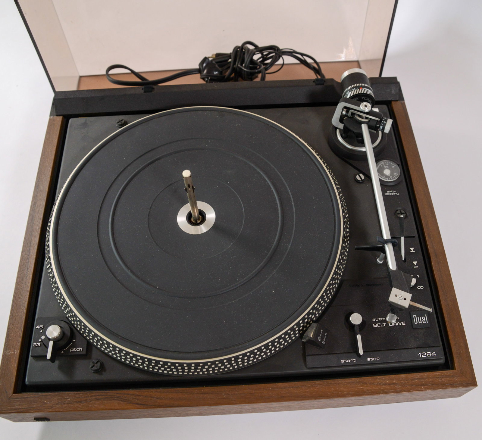 Dual 1264 Turntable. - 2