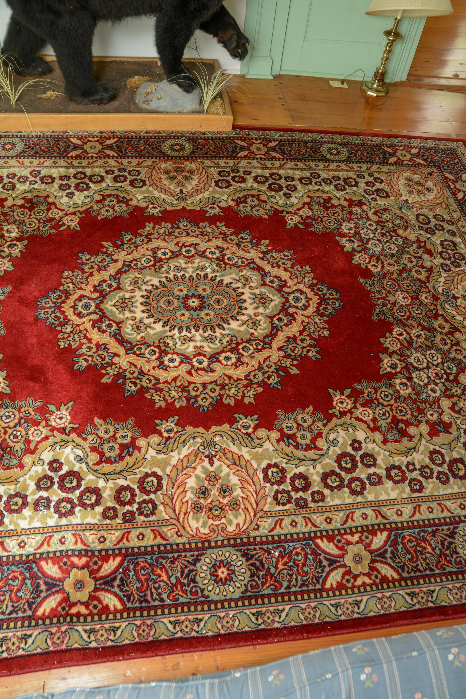 Room Size Wool Oriental Carpet. - 12