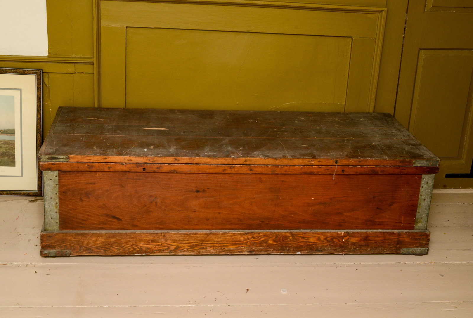 Large Antique Pine Box. - 2
