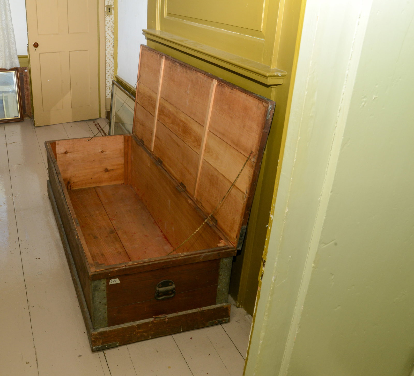 Large Antique Pine Box. - 4