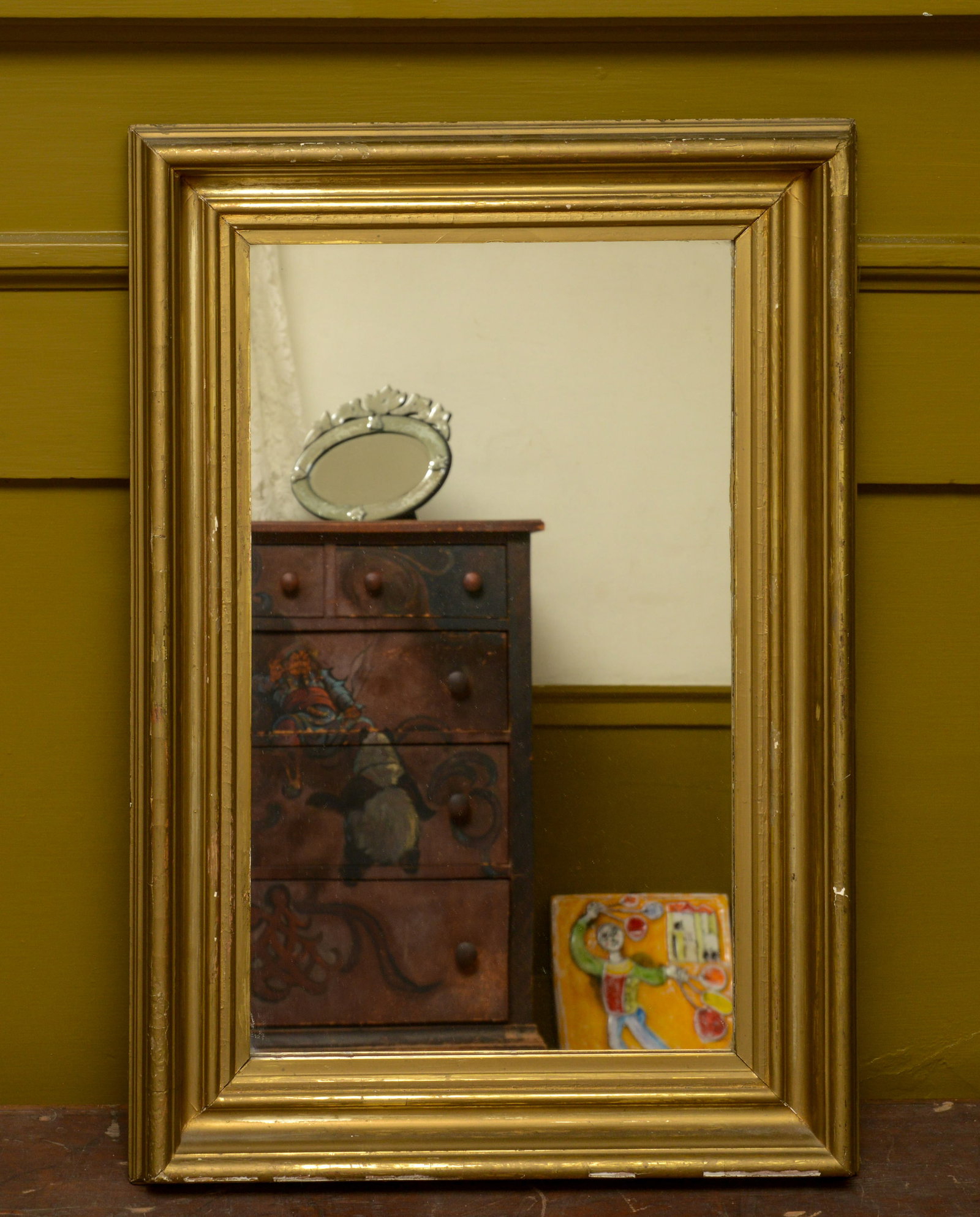Gilt Mirror. (1 of 2)