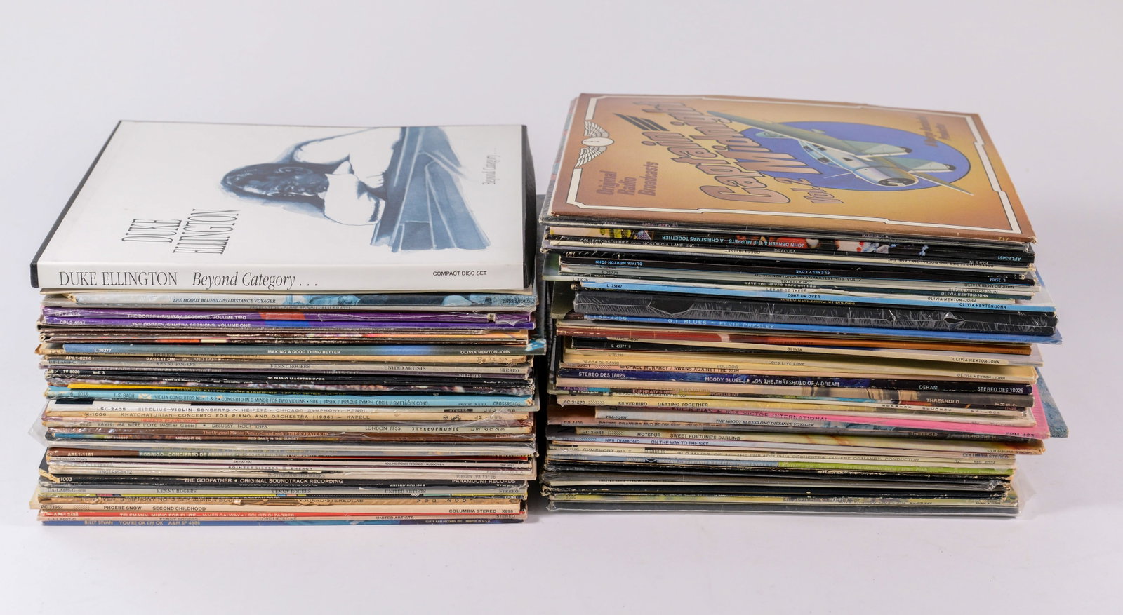 Jane & Jerry Weintraub's Record Collection: Box 4: Kenny Rogers, Billy Swan, John Denver, Justin Hayward, Moody Blues and others. 70+ records. Several promotional copies. A few sleeves missing albums, a few albums missing sleeves.