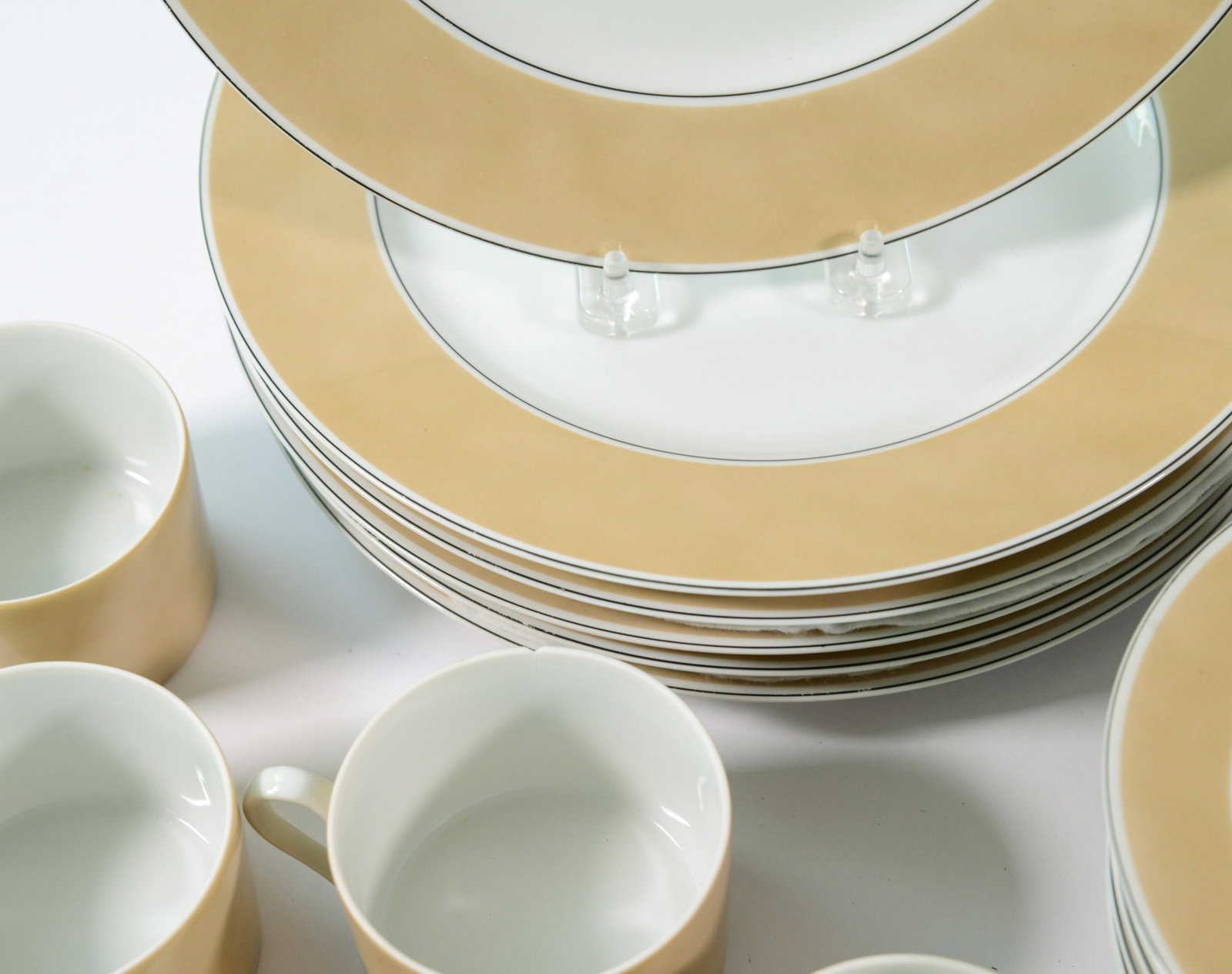 Fitz & Floyd Part Tea Service. - 5