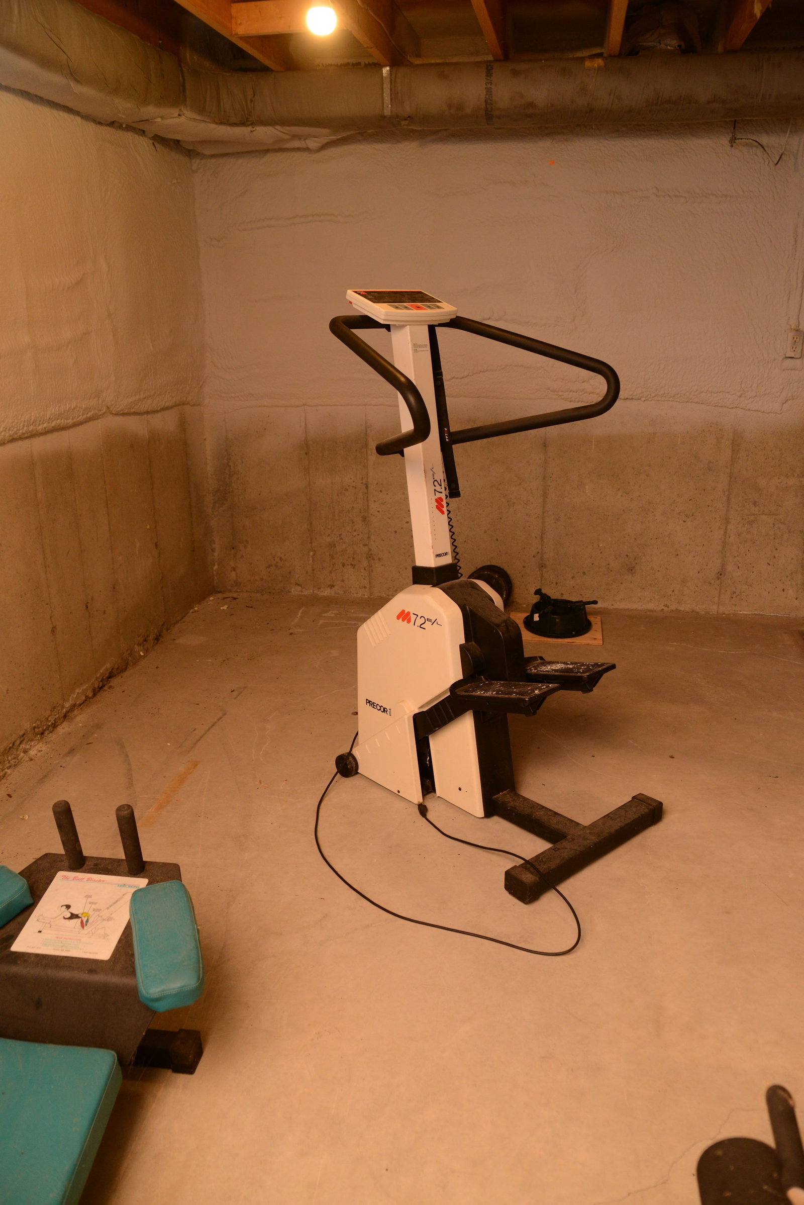 Precor 7.2 Elliptical. (1 of 1)