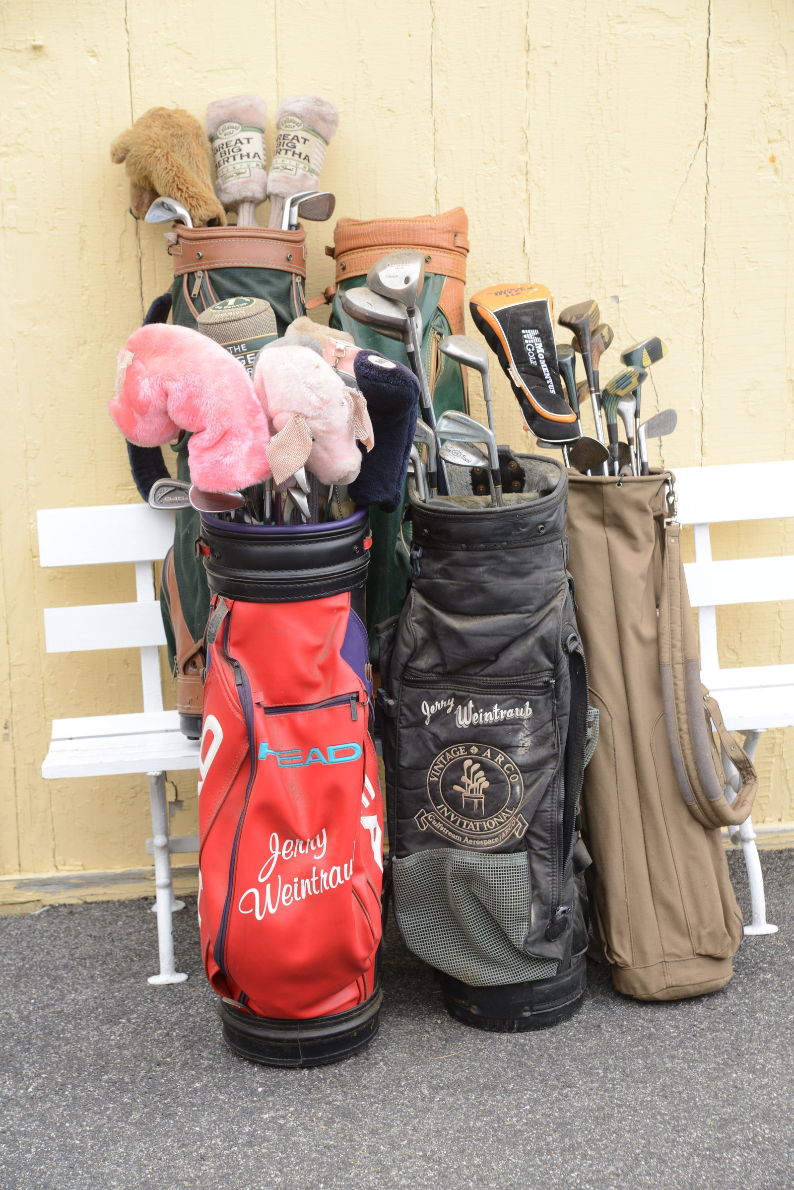 Jerry Weintraub's Golf Clubs. (1 of 3)