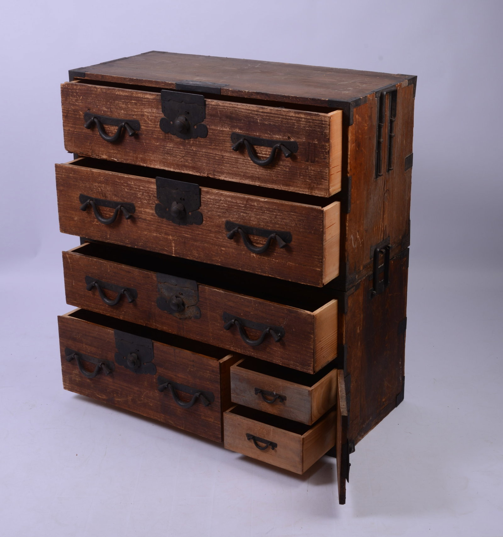Chinese Wedding Chest. - 2