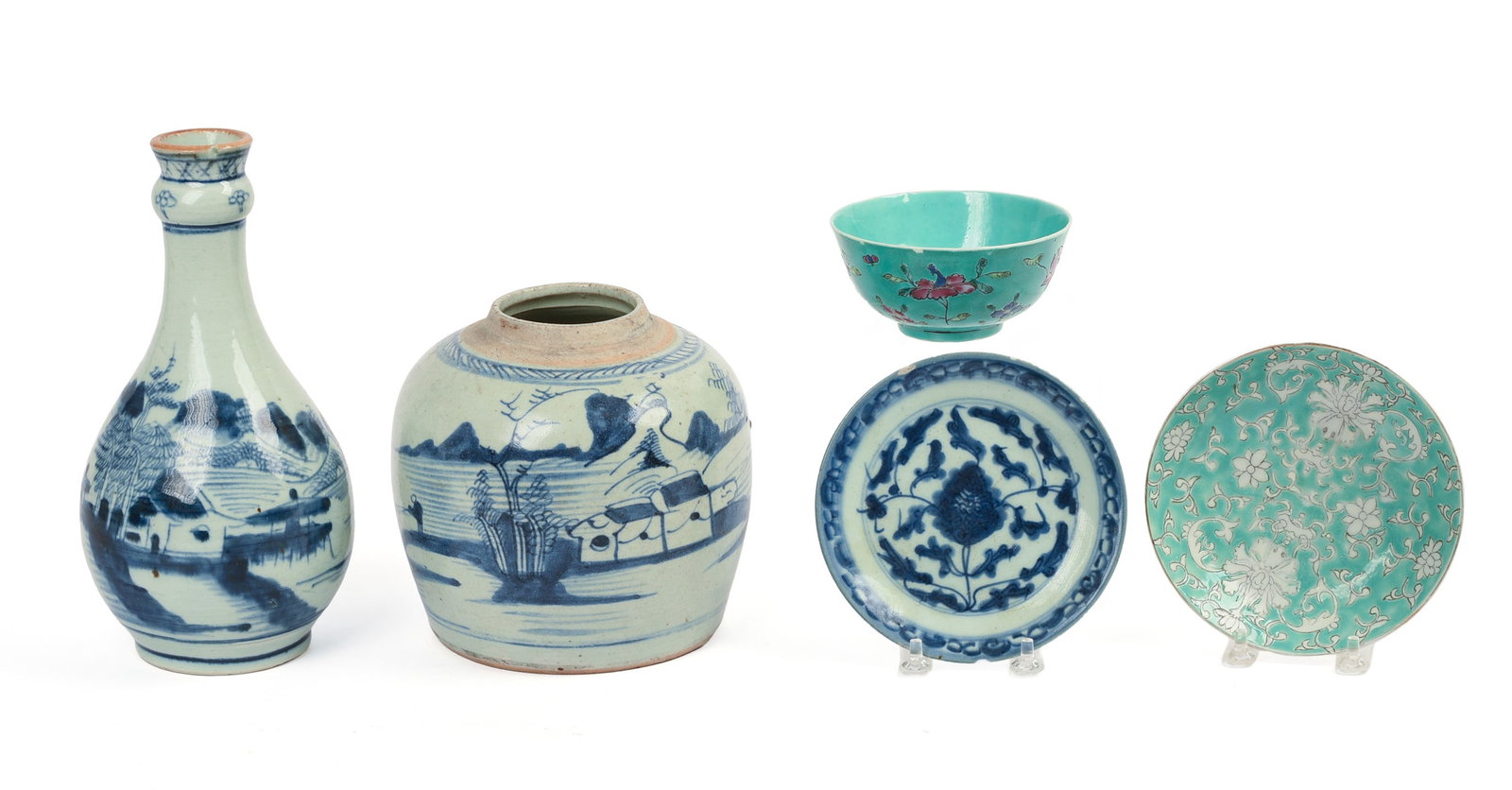 Five Chinese Porcelain Items (1 of 8)