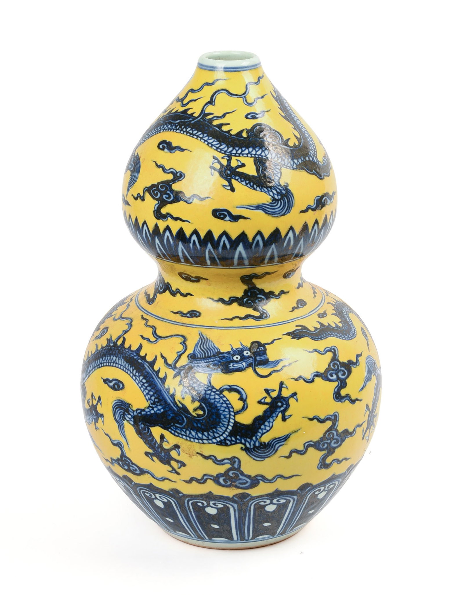 Large Chinese Vase With Dragons.: Yellow ground, height 18 inches.