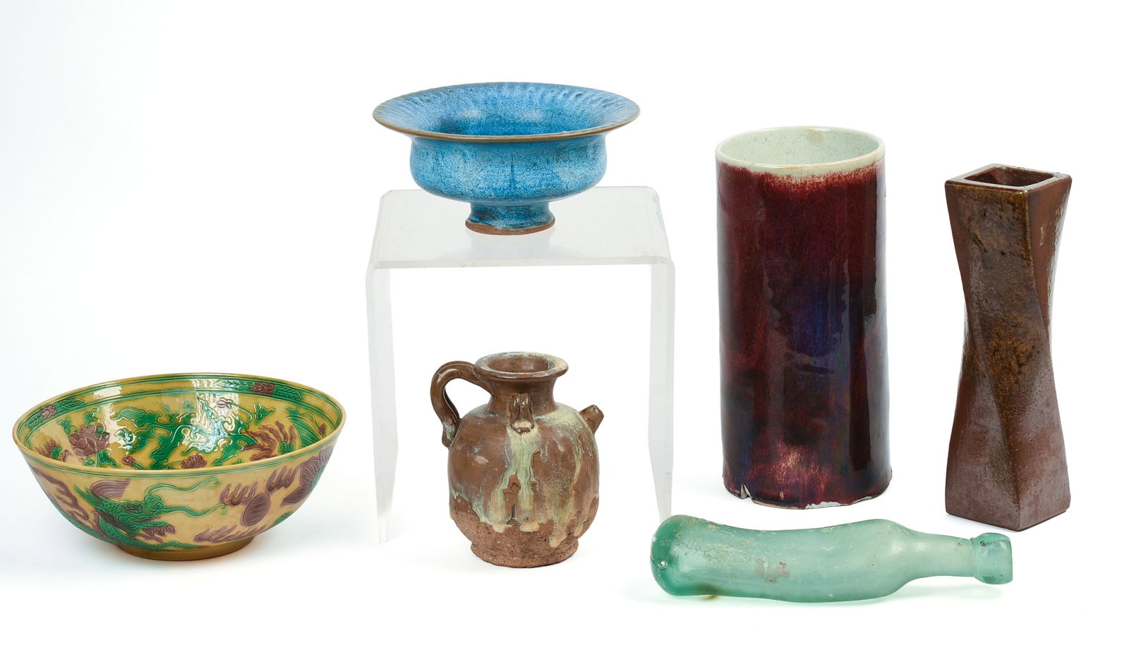 Group of Chinese Ceramics. (1 of 11)