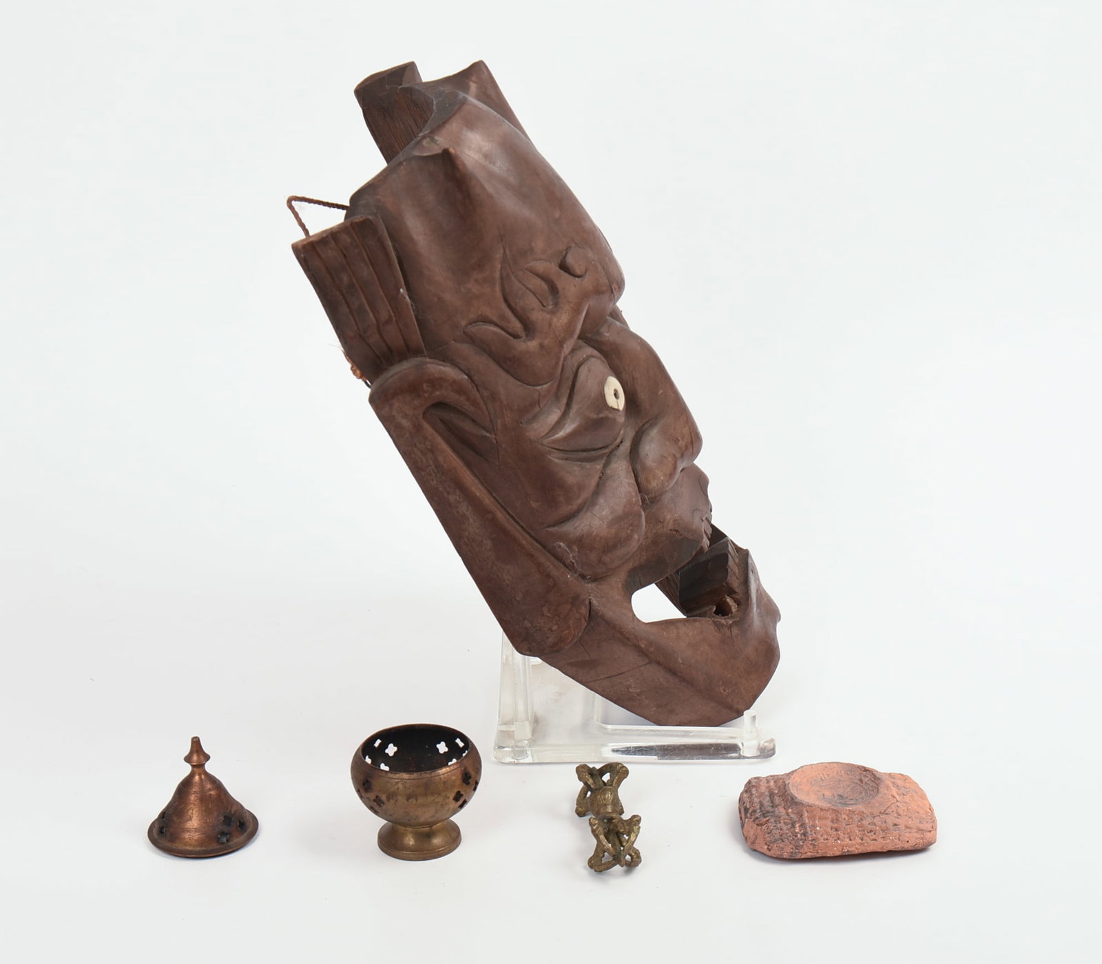 Tibetan Mask and THree Small Objects. - 3