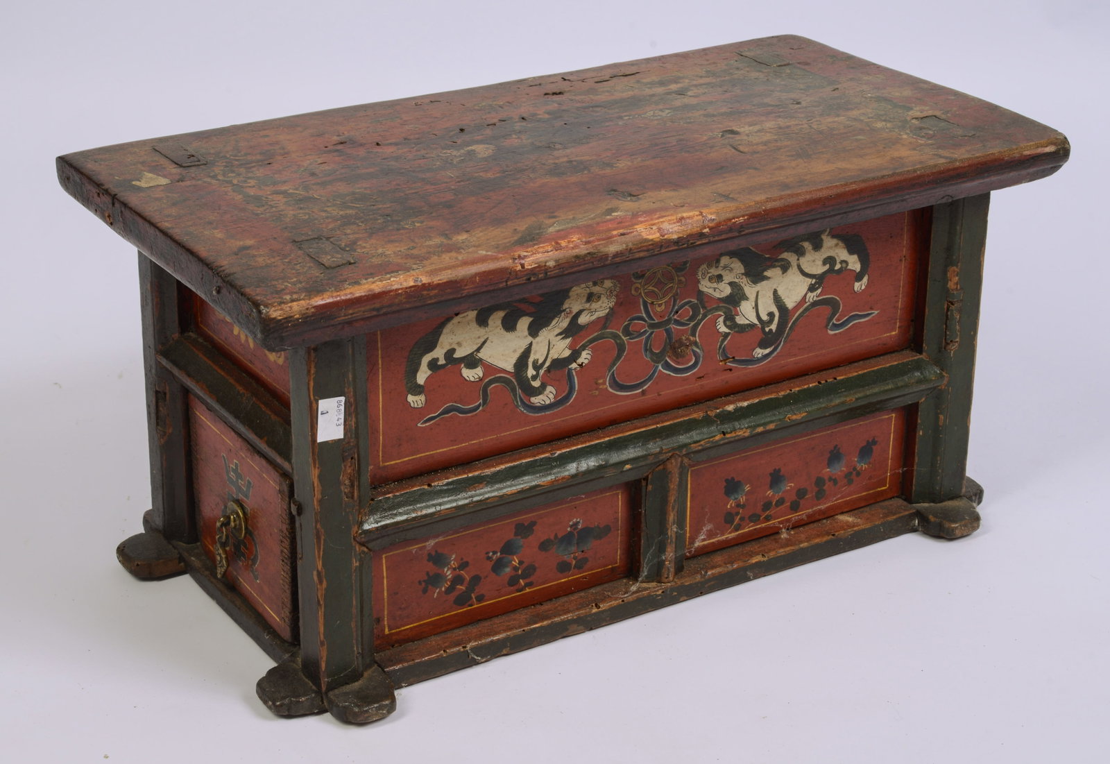 Small Asian Painted Storage Box. - 3