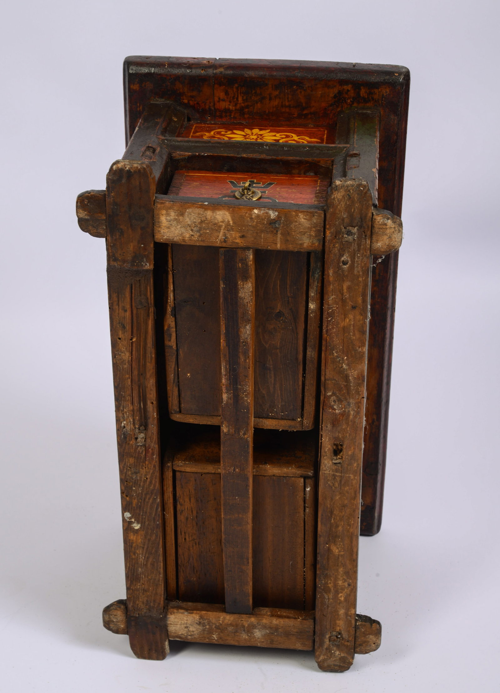 Small Asian Painted Storage Box. - 5