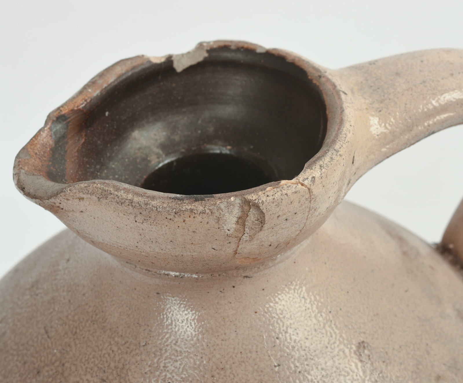 Two Gallon Stoneware Jug. - 7
