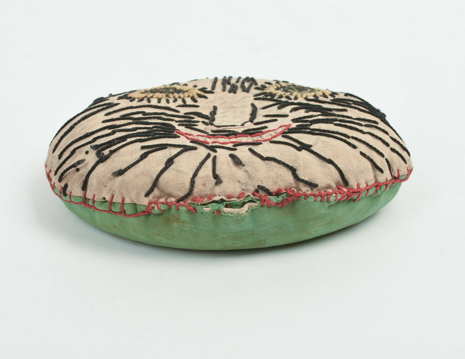 Early Cat Form Beanbag. - 3