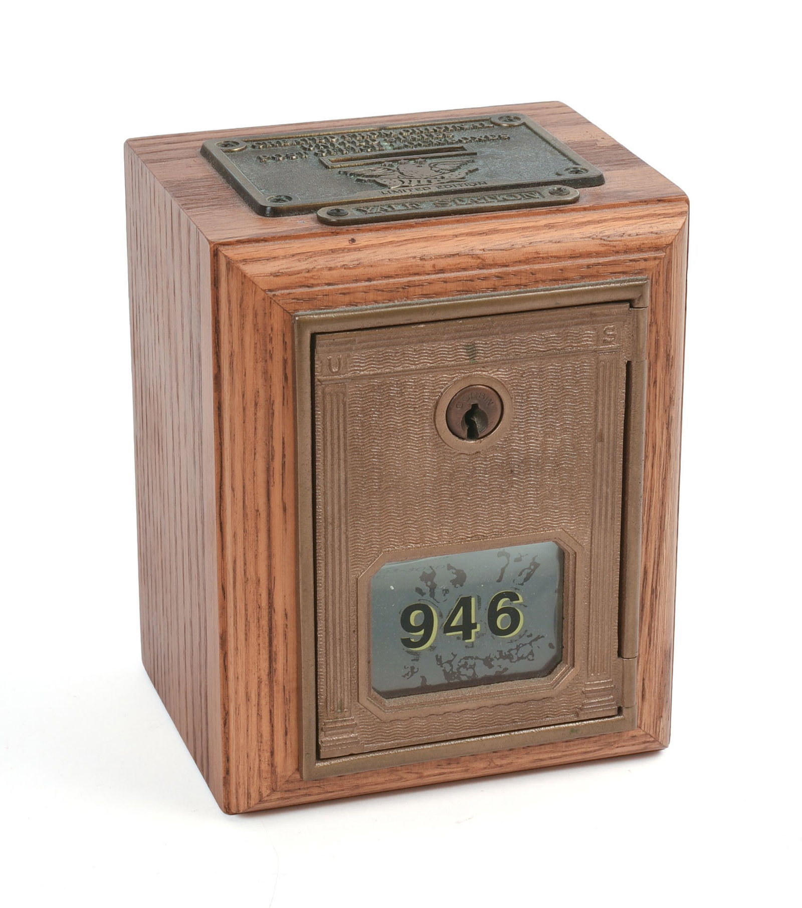 Yale College Station Mailbox Bank: With key, 6.5 x 4.5 x 5 inches.