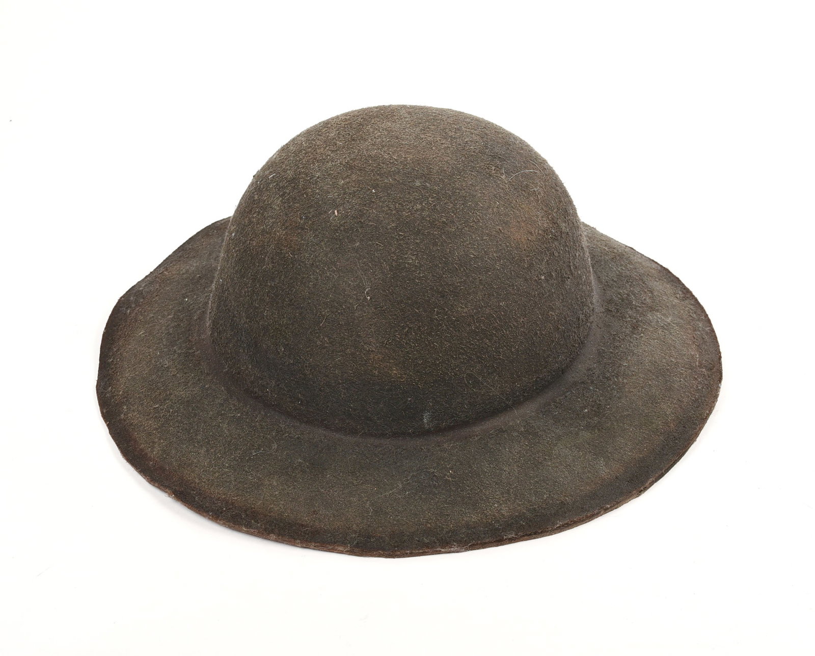 WWI Brodie Helmet.: Inside diameter 7.5 inches.