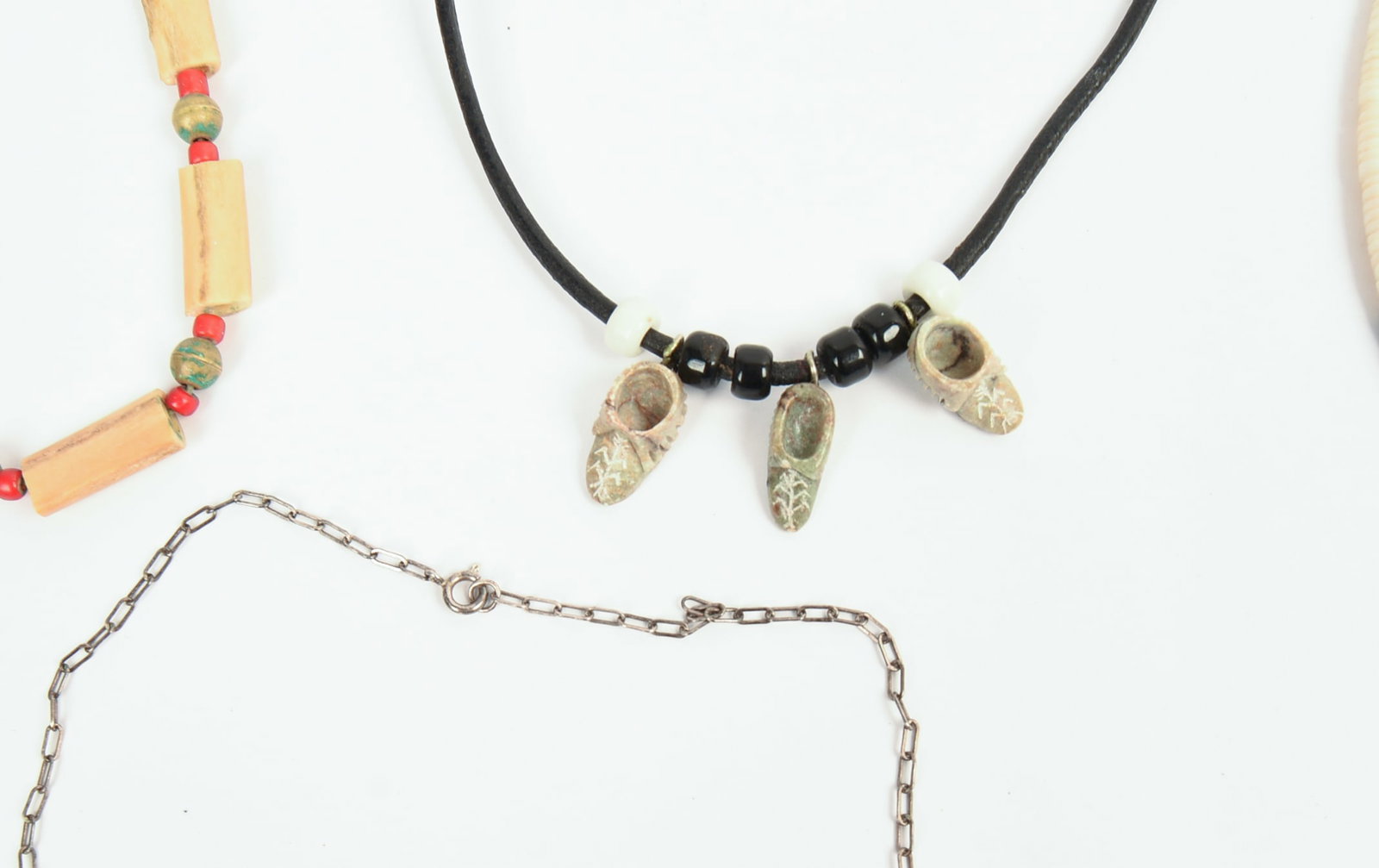 Ten Native American Beaded Necklaces. - 3