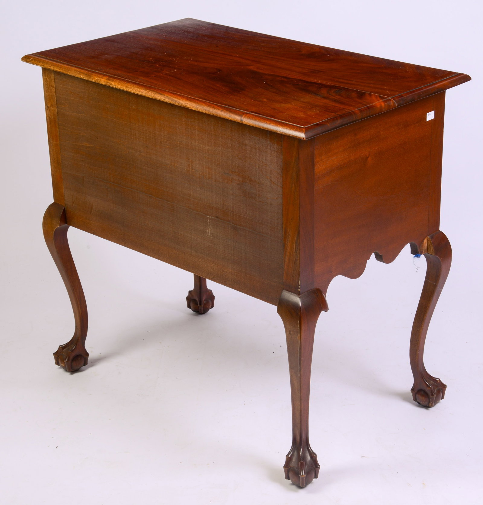 CHIPPENDALE STYLE LOWBOY. - 4