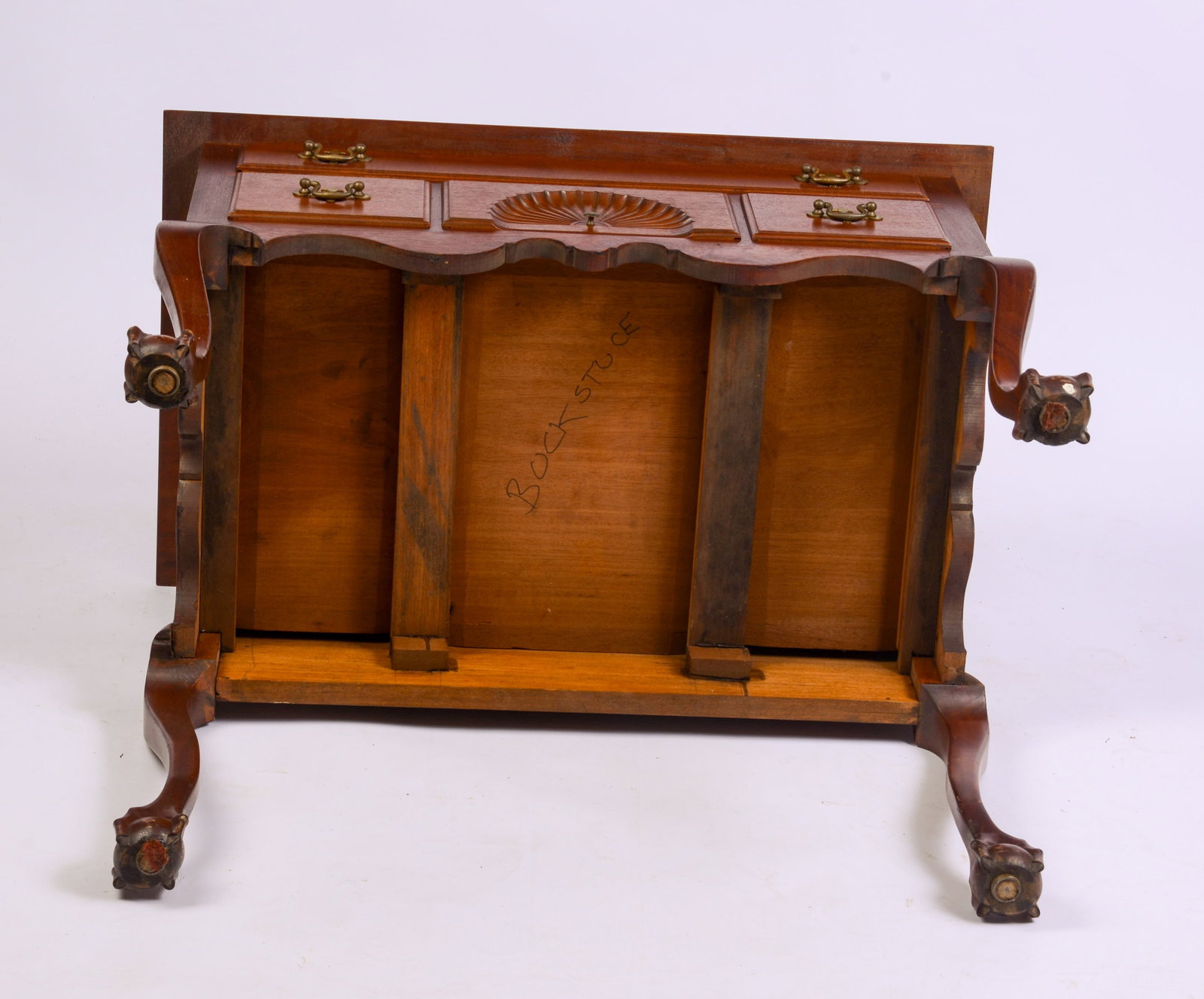 CHIPPENDALE STYLE LOWBOY. - 5