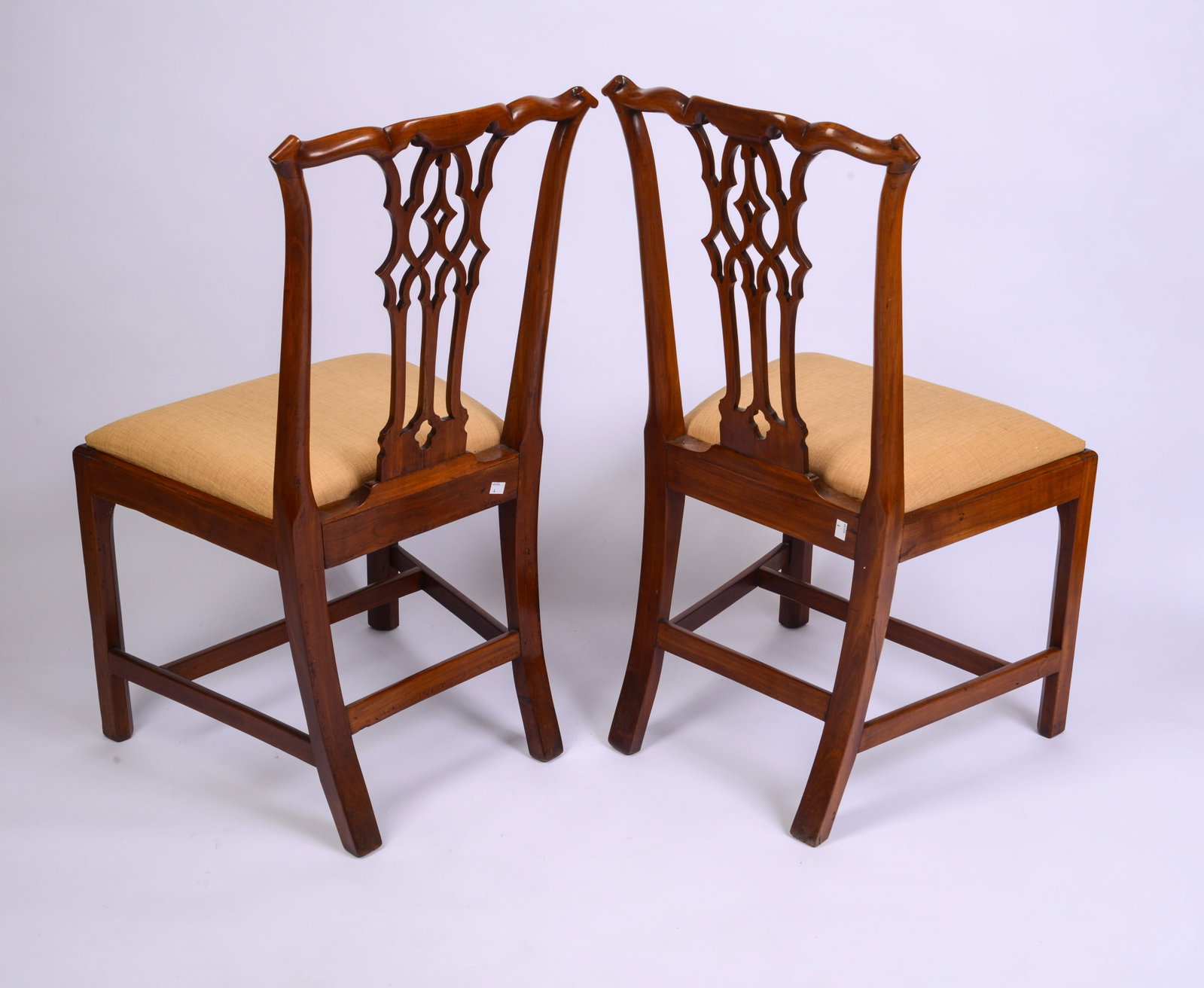 FOUR HEPPLEWHITE CHERRY SIDE CHAIRS. - 3