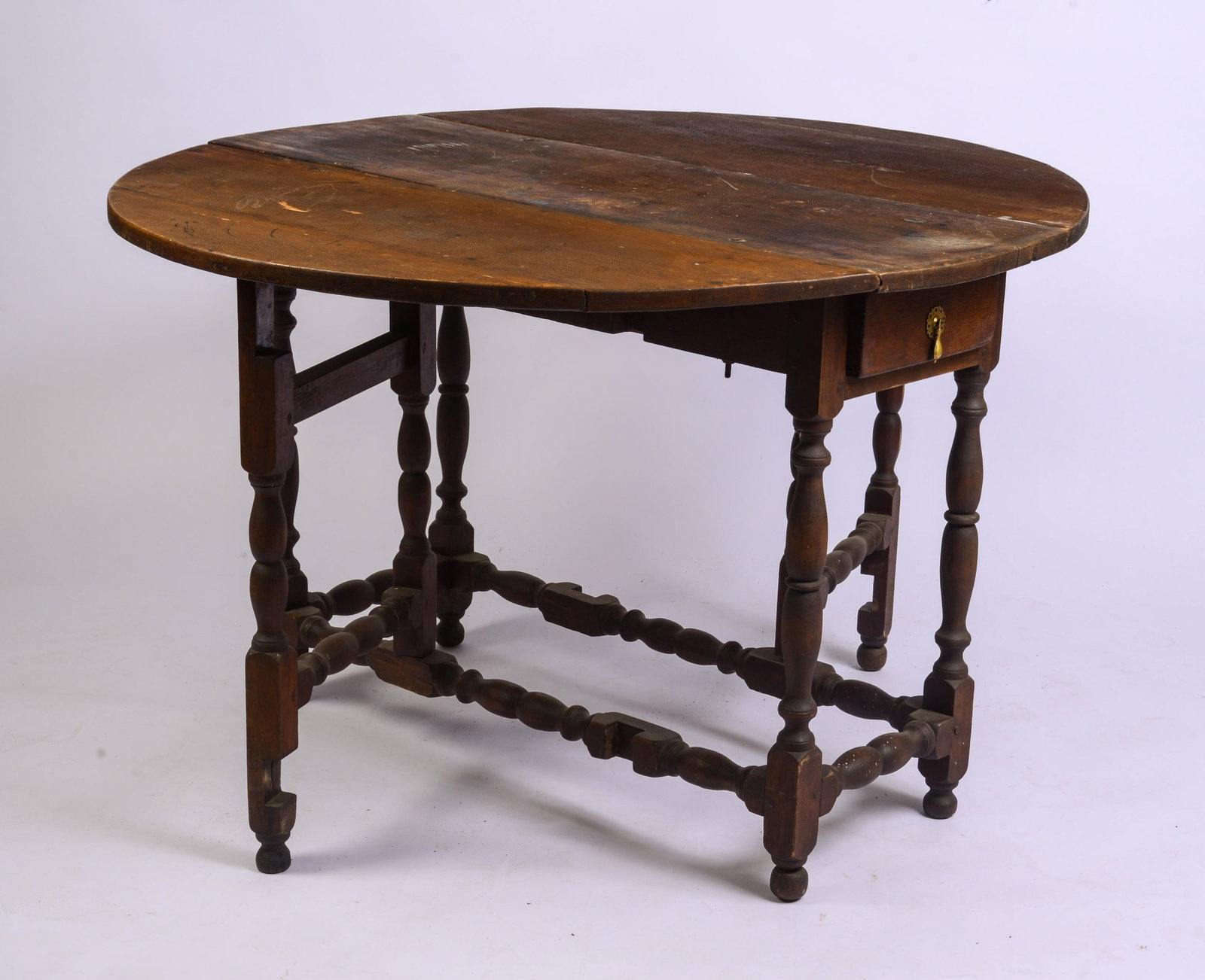 WILLIAM & MARY GATELEG TABLE. - 3