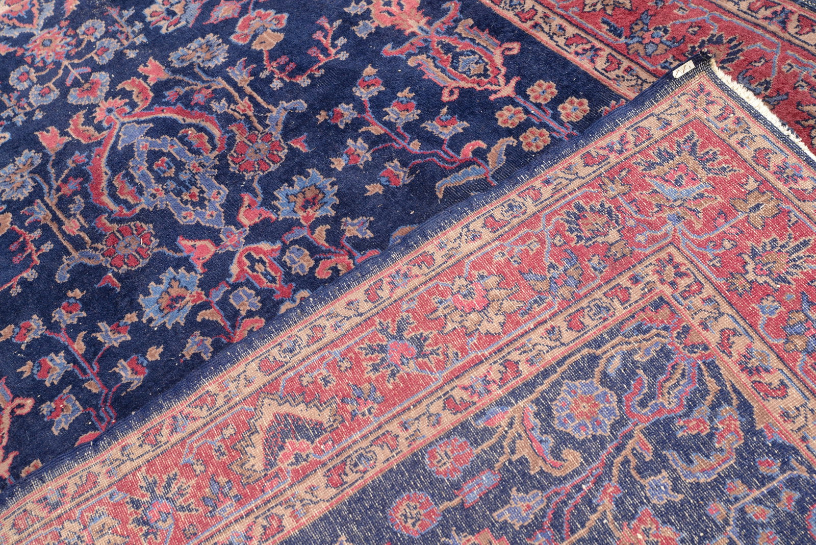 ANTIQUE ORIENTAL CARPET. - 2