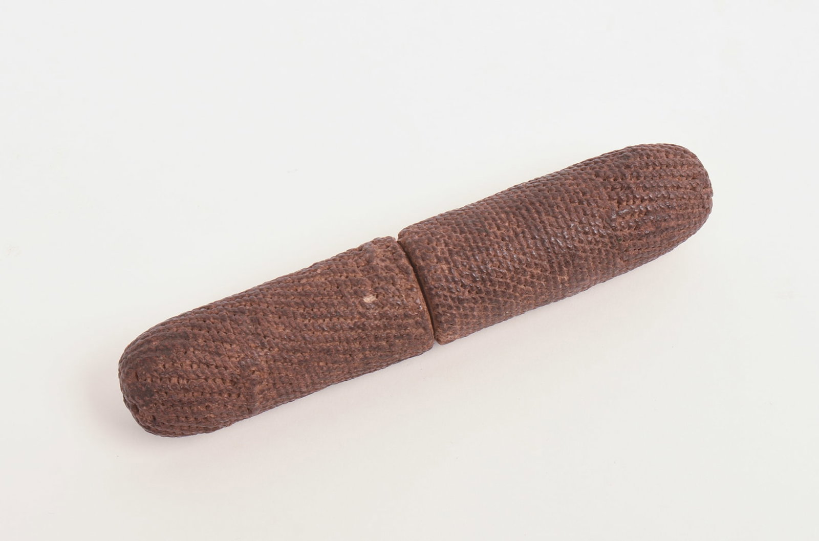 19TH CENTURY SAILOR'S ROPEWORK NEEDLE CASE. - 2