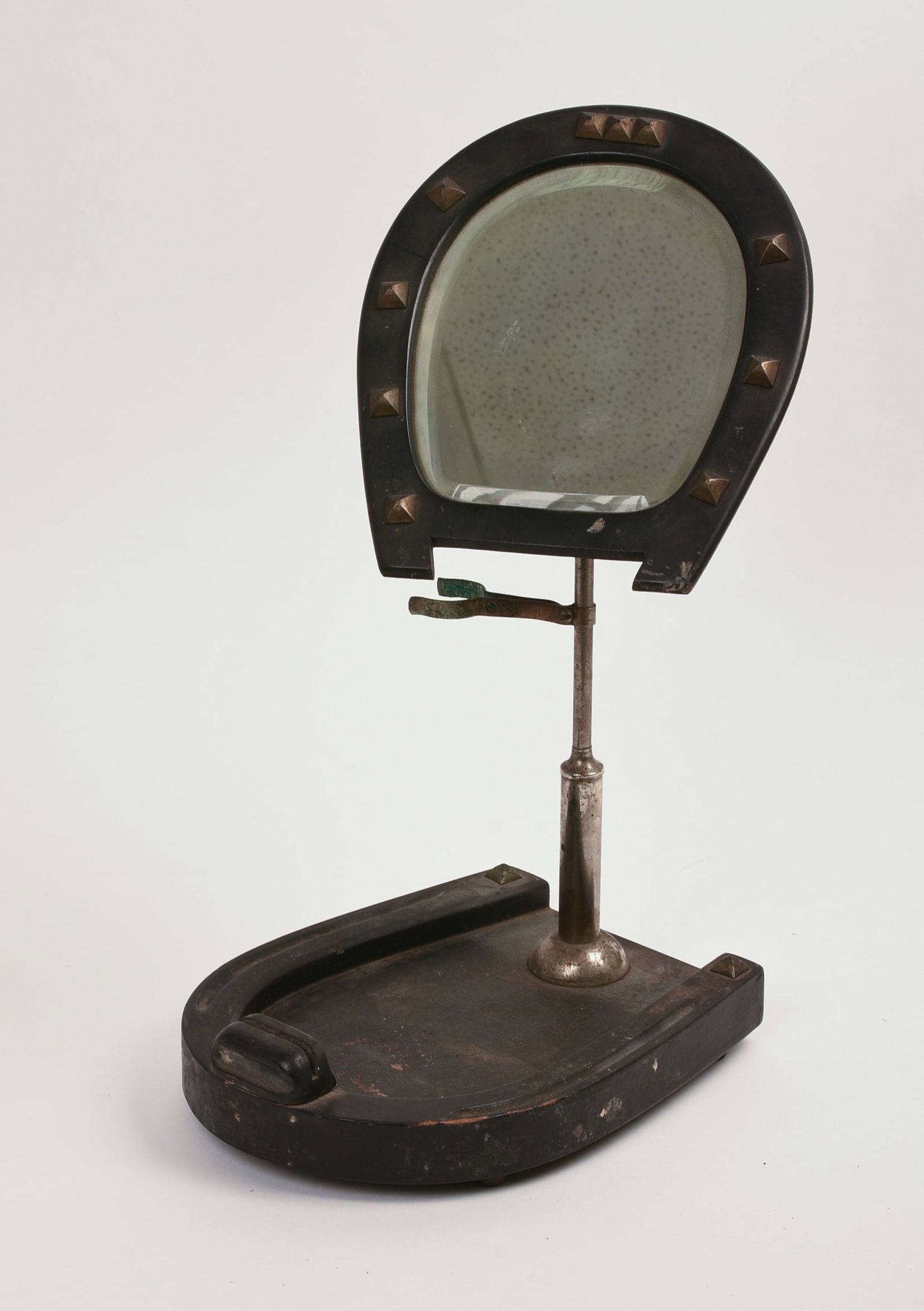 HORSESHOE SHAVING MIRROR. - 4