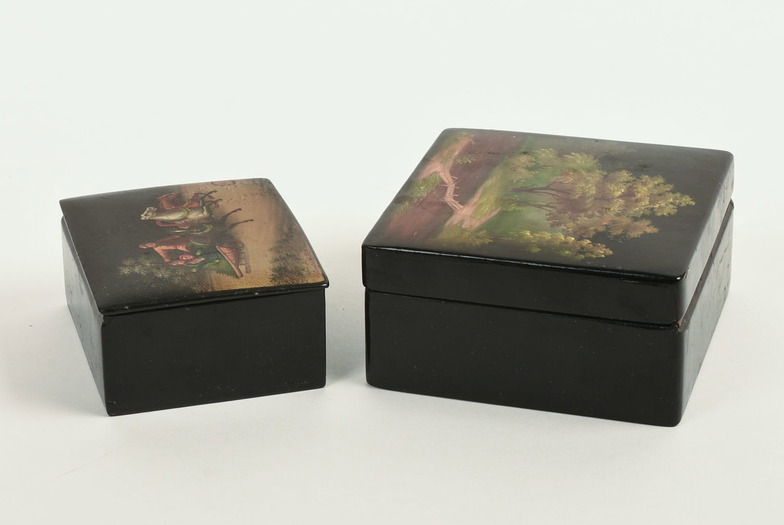 Two Russian Lacquer Boxes. Both signed. - 6